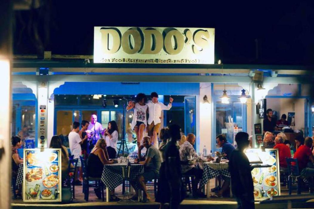 Dodo's Perivolos Perissa Exterior foto
